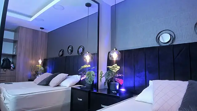 alejandra  garcia online show from May 2, 3:33 am