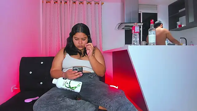 Sakura Velvet online show from March 14, 9:26 am