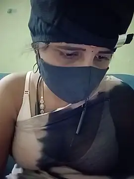 Snapshot of Tamil_Rani- chatting on July 27, 4:52 am Tamil Rani- online show from July 27, 4:52 am