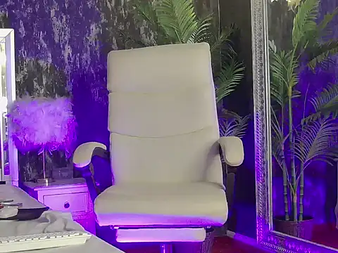 EveHart online show from March 10, 8:36 pm