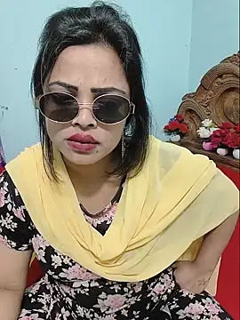 Beauty-3 online show from June 18, 8:13 pm