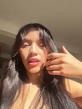 Snapshot of Mia-villalobos chatting on April 28, 1:38 pm Mia-villalobos online show from April 28, 1:38 pm