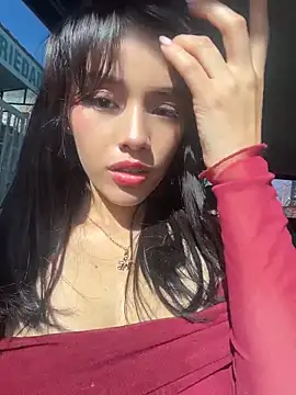 Snapshot of Mia-villalobos chatting on May 15, 1:18 pm Mia-villalobos online show from May 15, 1:18 pm