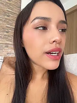 Snapshot of Mia-villalobos chatting on May 23, 1:48 pm Mia-villalobos online show from May 23, 1:48 pm