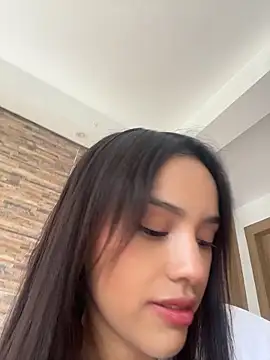 Snapshot of Mia-villalobos chatting on May 29, 2:26 pm Mia-villalobos online show from May 29, 2:26 pm