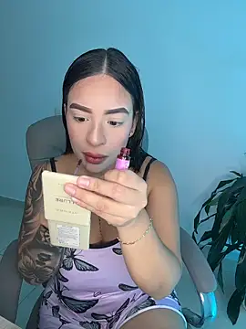 Lisabrown 23 online show from March 7, 11:24 pm