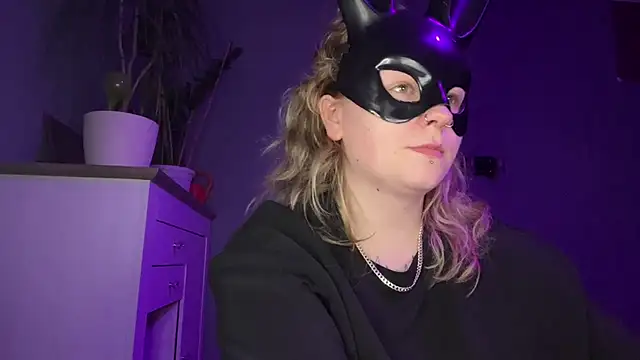 YoungAlina online show from July 3, 9:54 pm