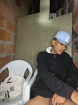 cockbig09 online show from March 10, 11:21 pm