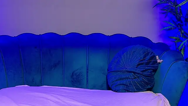 RaysaDrake online show from June 17, 4:26 am