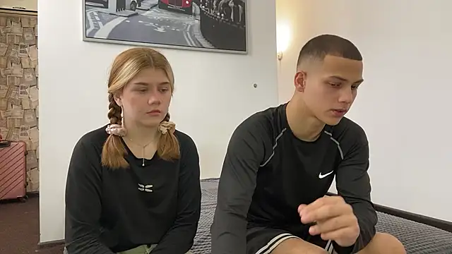 mirel couple online show from April 29, 10:08 am