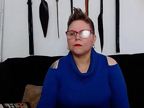 Leah R online show from March 16, 2:21 pm