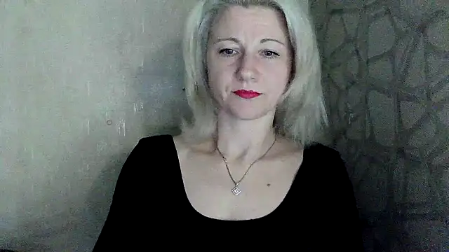 Katerina-Kissa online show from May 6, 6:02 pm