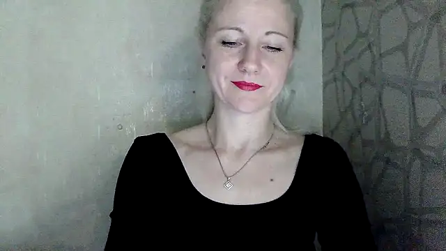 Katerina-Kissa online show from May 7, 6:46 pm