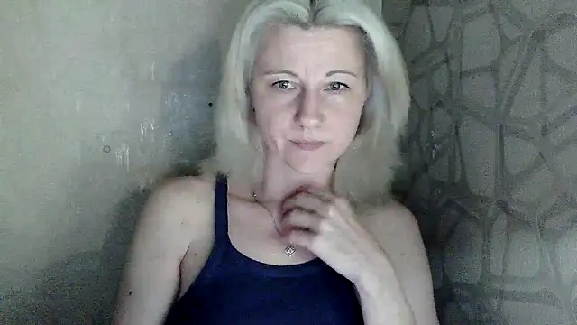 Katerina-Kissa online show from May 12, 6:27 pm
