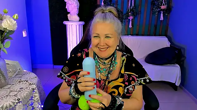 Snapshot of LilaMaharani chatting on May 28, 12:57 pm LilaMaharani online show from May 28, 12:57 pm