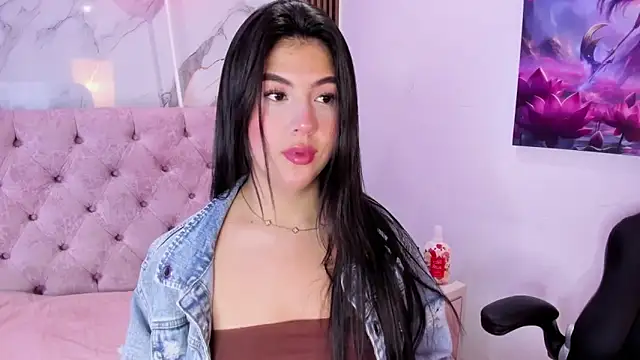 AbrilQuintana  online show from April 30, 11:27 am