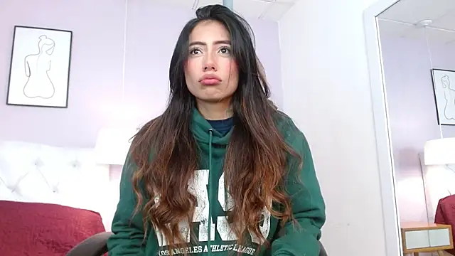 Cataleyaa23 online show from May 21, 7:21 pm