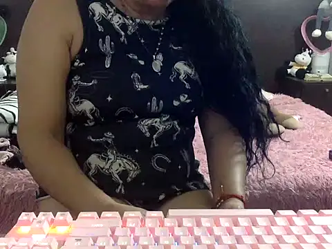 mommy-Milf online show from April 7, 2:01 am