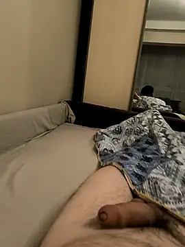 Snapshot of ser222ser chatting on April 9, 8:25 pm ser222ser online show from April 9, 8:25 pm