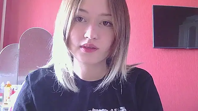 Snapshot of Beloved_Mary chatting on July 23, 7:39 am Beloved Mary online show from July 23, 7:39 am