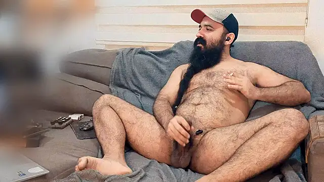 Snapshot of Barba_Negra_Fumador chatting on May 13, 7:33 pm Barba Negra Fumador online show from May 13, 7:33 pm