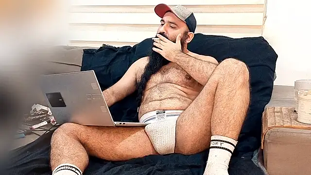 Barba Negra Fumador online show from July 5, 12:06 am