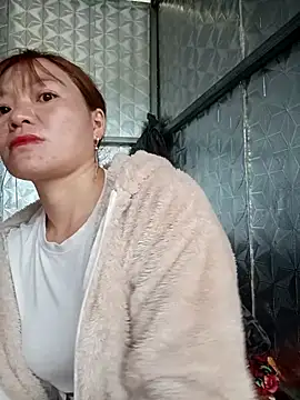 Snapshot of dualeo11 chatting on March 13, 1:34 am dualeo11 online show from March 13, 1:34 am