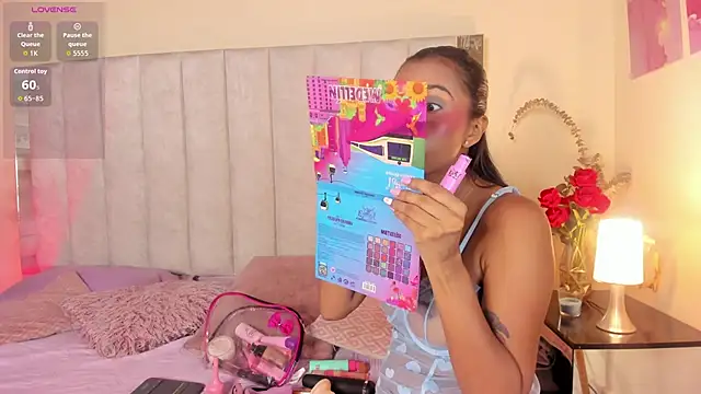 Snapshot of anny_kiut chatting on June 6, 12:21 pm anny kiut online show from June 6, 12:21 pm