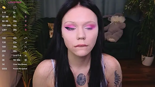 kittenlolla online show from March 8, 6:17 am