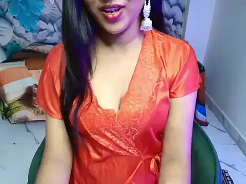 Snapshot of its-samyara chatting on June 24, 6:29 pm its-samyara online show from June 24, 6:29 pm