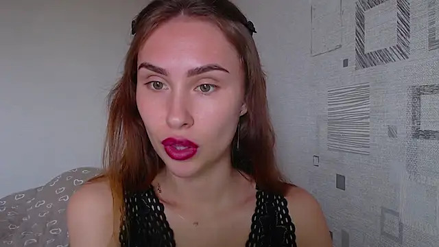yourameliaa online show from April 29, 1:59 pm