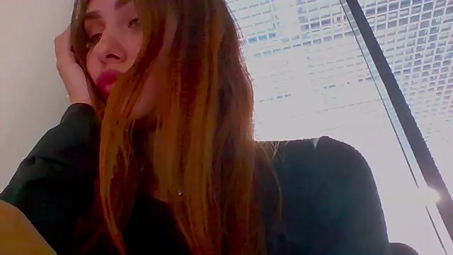 yourameliaa online show from June 14, 12:51 pm