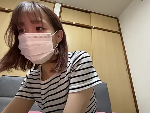airi-ai0302 online show from April 12, 3:39 pm