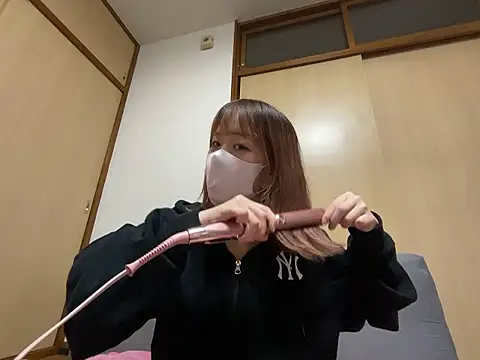 Snapshot of airi-ai0302 chatting on May 21, 5:09 pm airi-ai0302 online show from May 21, 5:09 pm