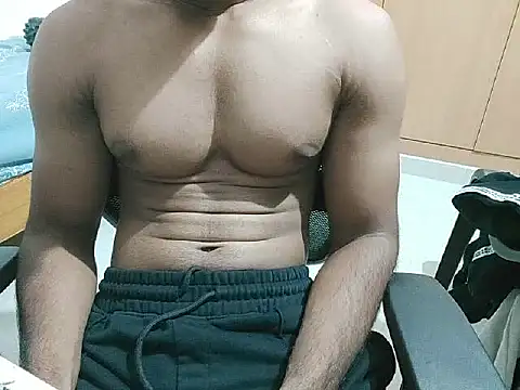 Snapshot of kratosTheHunk chatting on July 9, 5:39 pm kratosTheHunk online show from July 9, 5:39 pm