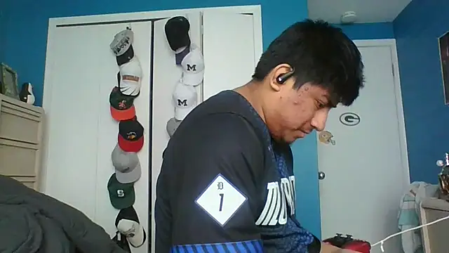 aloking2004 online show from March 8, 8:01 pm