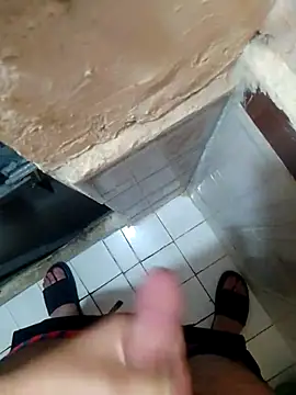 Snapshot of dzniyaak chatting on June 11, 6:28 pm dzniyaak online show from June 11, 6:28 pm
