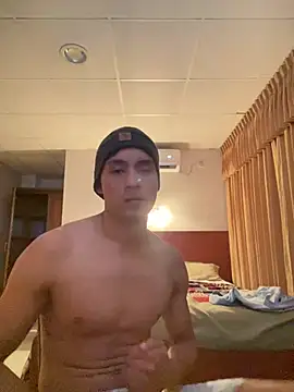 fernandin 19 online show from May 5, 5:48 am