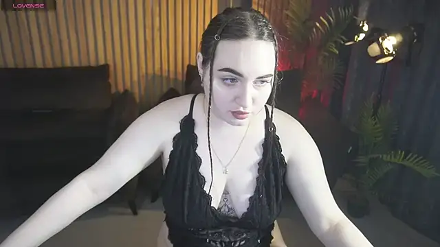 Snapshot of RapunzelAngel chatting on May 7, 6:08 am RapunzelAngel online show from May 7, 6:08 am
