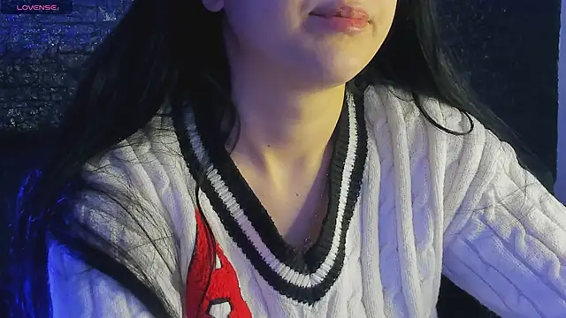 KiarraNoir online show from March 11, 8:26 pm