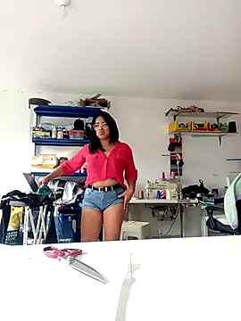 Babyfull lips online show from March 12, 3:07 pm