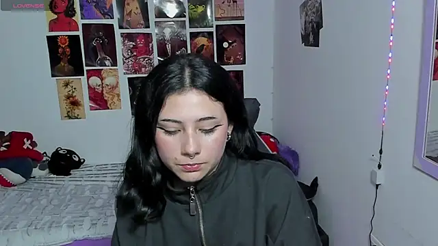 Snapshot of Agarycus_4 chatting on May 4, 6:26 pm Agarycus 4 online show from May 4, 6:26 pm