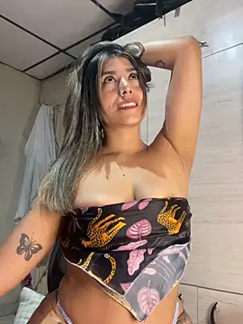 Snapshot of stefanyqueen69 chatting on May 13, 10:49 pm stefanyqueen69 online show from May 13, 10:49 pm
