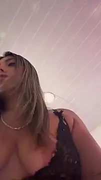 stefanyqueen69 online show from June 22, 1:41 pm