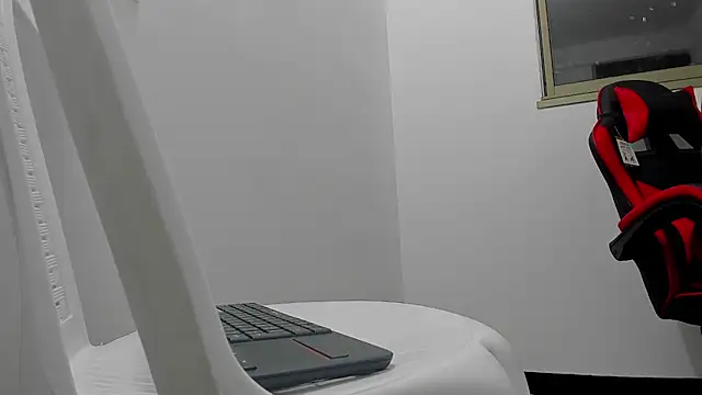 Mnell28 online show from March 2, 11:33 pm