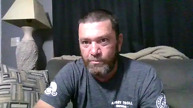 Snapshot of Beaededpainter chatting on May 31, 11:39 pm Beaededpainter online show from May 31, 11:39 pm