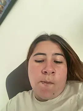 Zoe Luxxe  online show from May 28, 7:11 pm