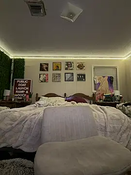 PoundedCajunGuy93 online show from June 24, 5:17 am