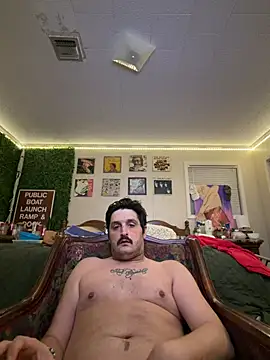 PoundedCajunGuy93 online show from July 14, 2:16 am