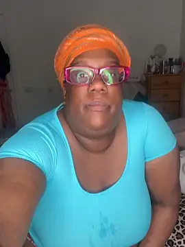 SweetCurvyRose online show from March 12, 9:21 pm